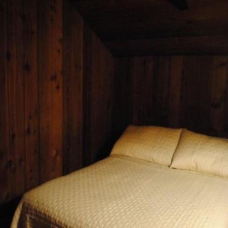 Rundle Chalets Канмор Экстерьер фото
