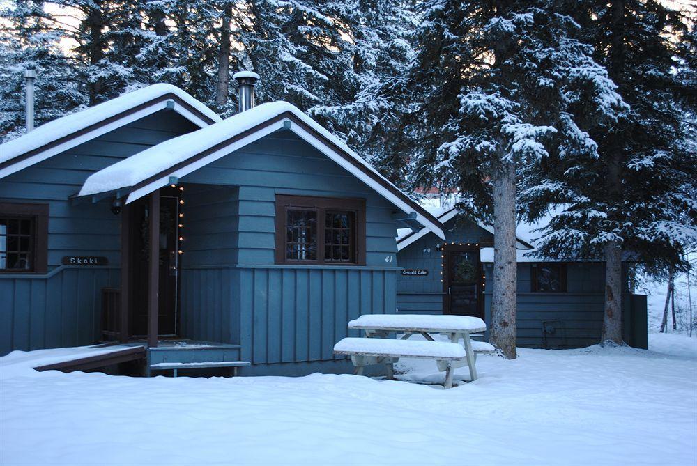 Rundle Chalets Канмор Экстерьер фото